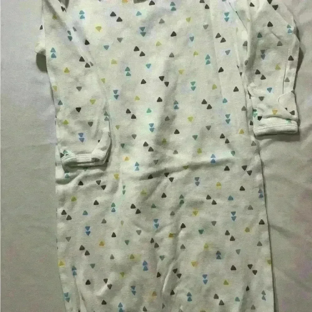 Newborn gowns never worn 0-3 months - Picture 5 of 5
